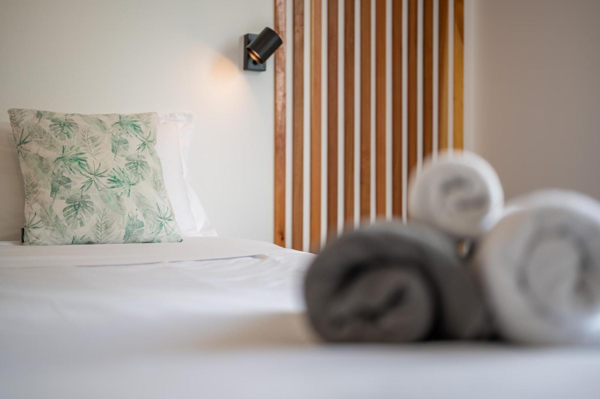 P&H Holiday Beach Apt Πόντα Ντελγκάντα Εξωτερικό φωτογραφία