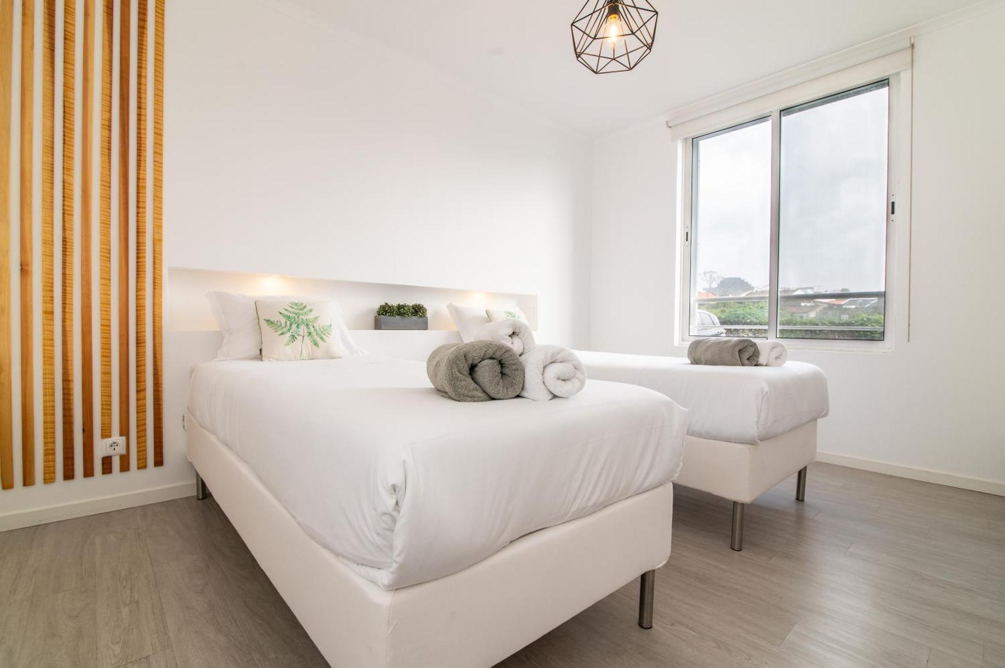 P&H Holiday Beach Apt Πόντα Ντελγκάντα Εξωτερικό φωτογραφία