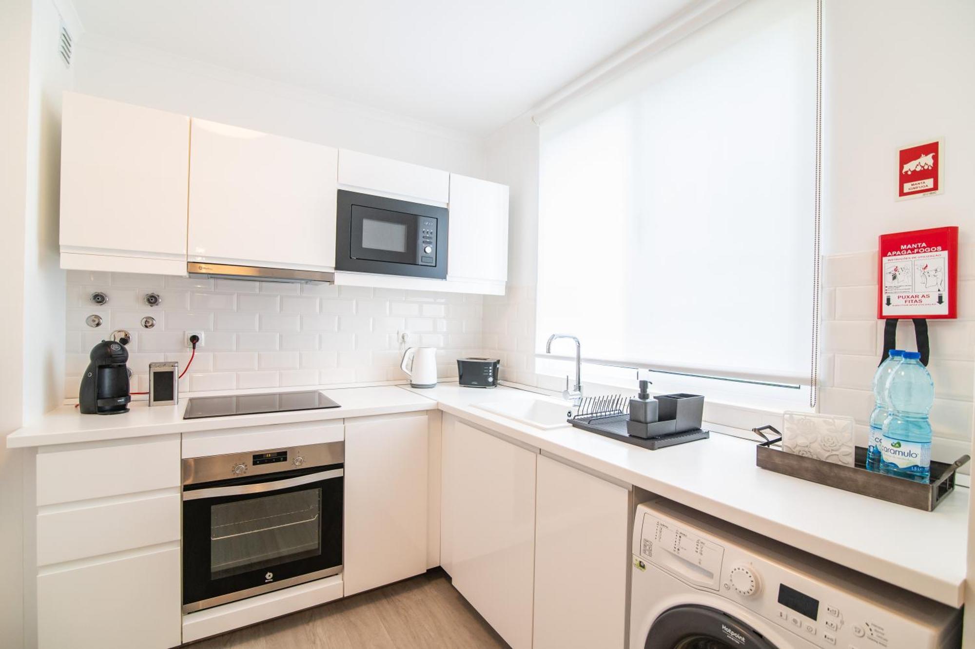 P&H Holiday Beach Apt Πόντα Ντελγκάντα Εξωτερικό φωτογραφία